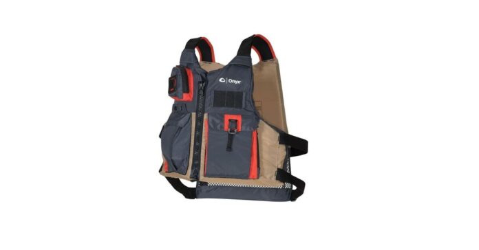 How to Choose the Right PFD for Your Kayaking Adventures This Year